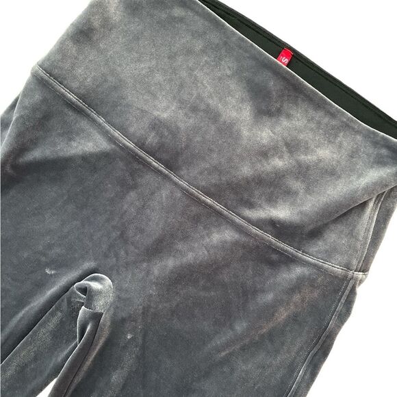 Spanx Gray Velvet Leggings Size XL Slimming Stretch Neutral Basic - Picture 3 of 6